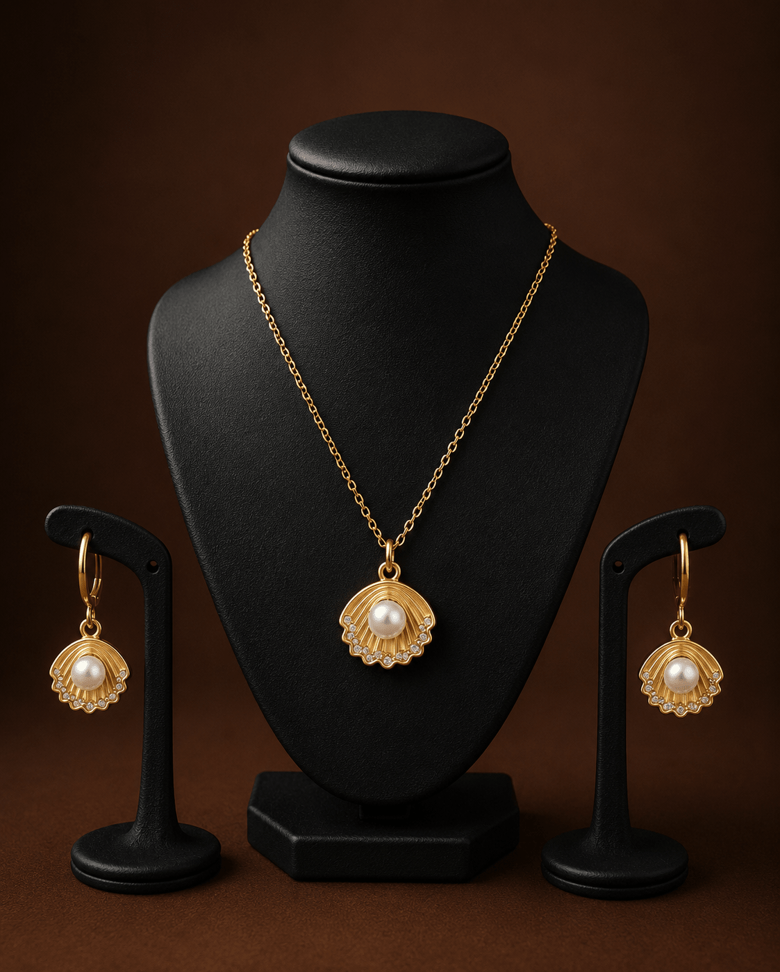 Elsa Seashell Necklace & Earrings Set