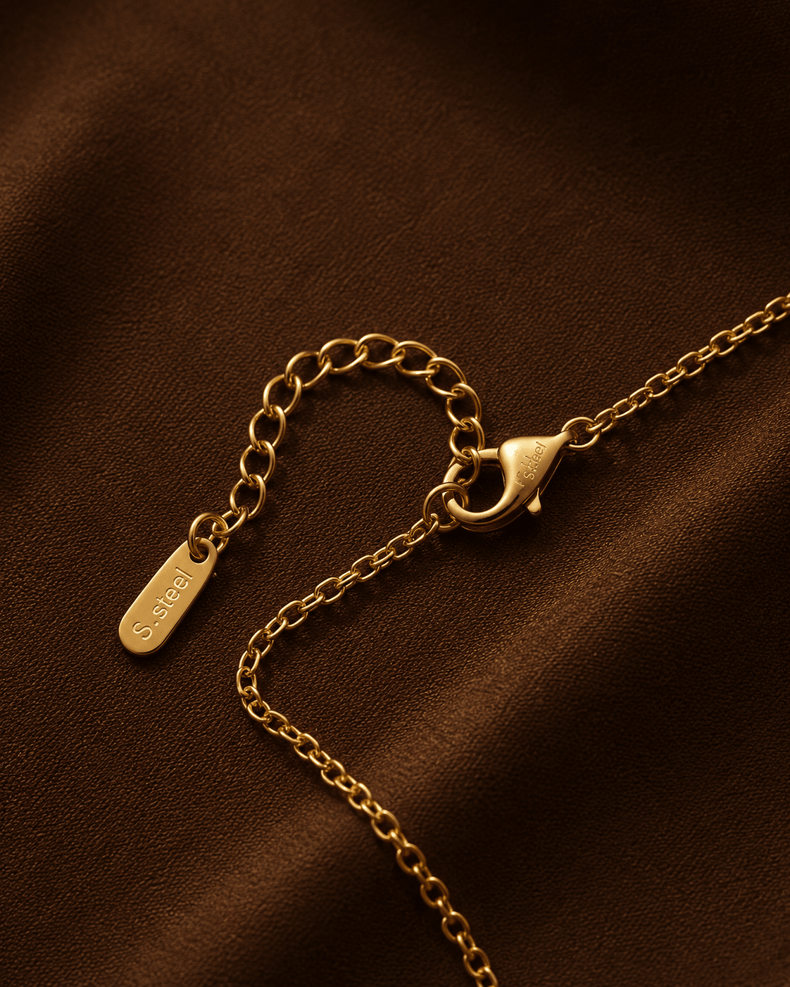 Hera White Clover Necklace Stack